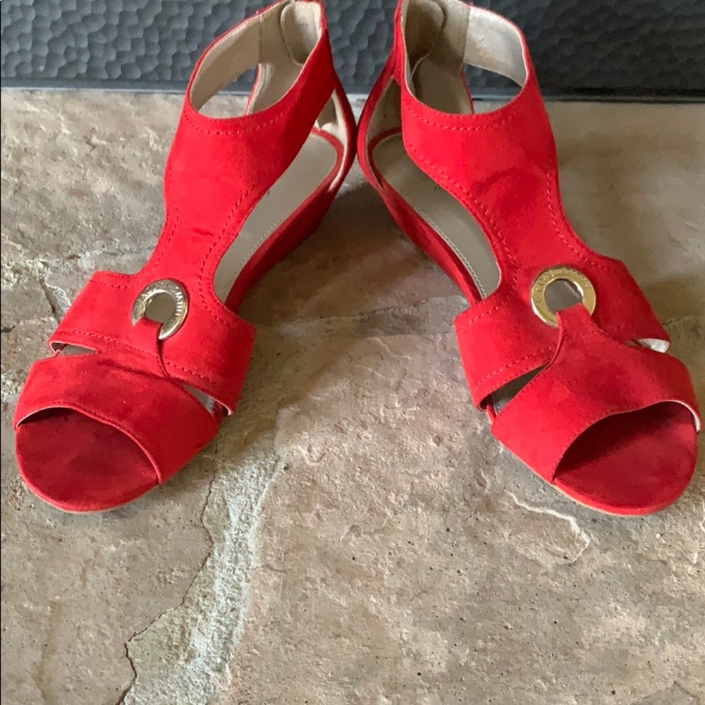 Jaclyn Smith Red Shoes🔥 Offers Welcomed 🌹